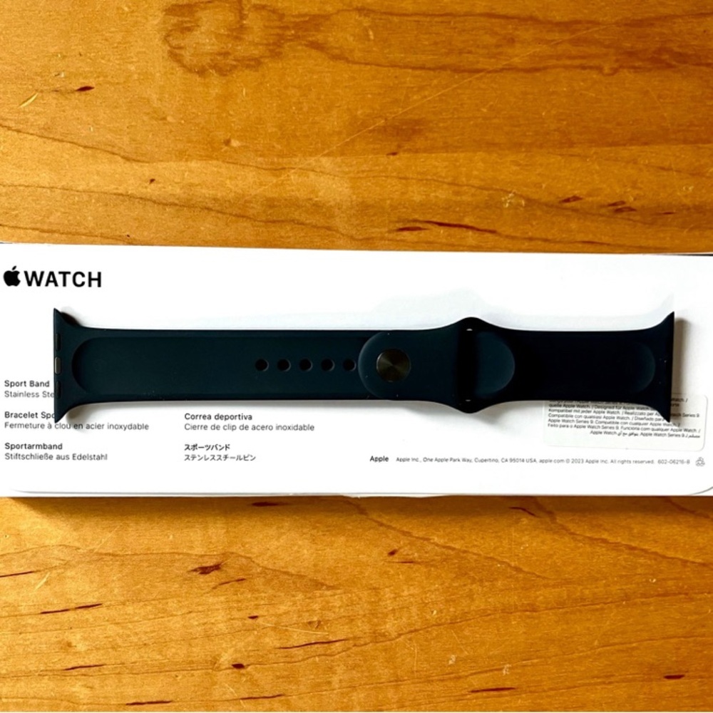 Apple watchband /NWOT/ dark navy blue with box SIZE 45ML M/L
